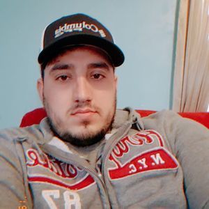 Meet your Posher, Omar